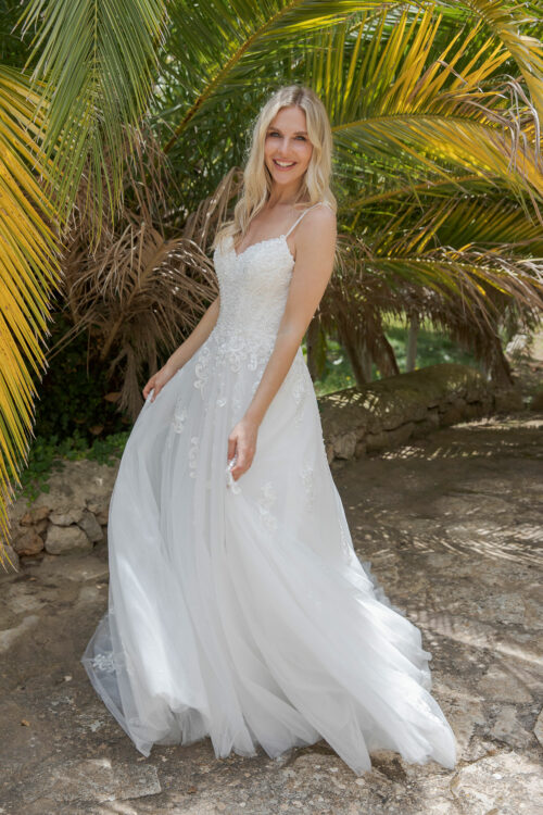 Amera Vera 2022 Brautkleid B2204 1 Juno das Hochzeitshaus Brautmode Meinersen