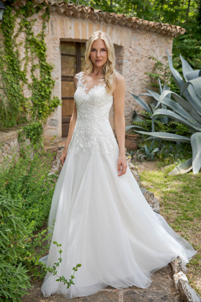Amera Vera 2022 Brautkleid B2209 1 Juno das Hochzeitshaus Brautmode Meinersen