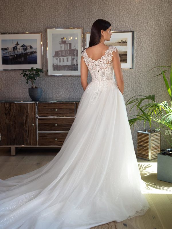 Amera Vera 2023 Brautkleid B2302 (5) Juno das Hochzeitshaus Brautmode Meinersen