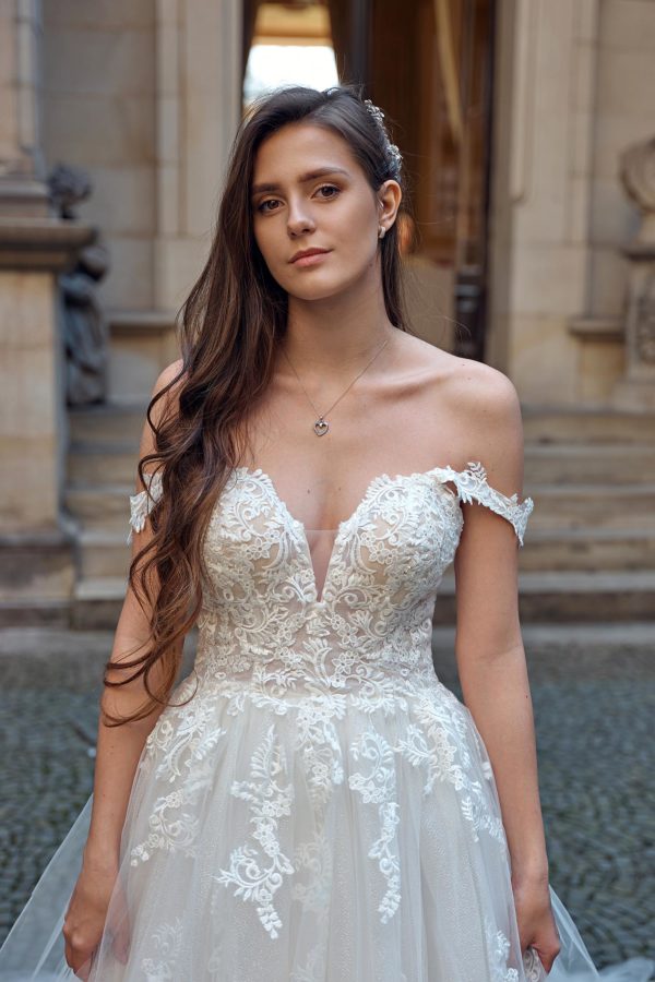 Amera Vera 2023 Brautkleid B2317 (2) Juno das Hochzeitshaus Brautmode Meinersen