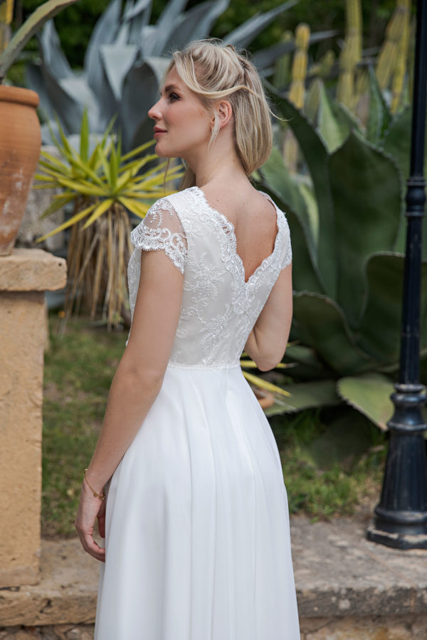 Standesamtkleid 2023 A7311 4 Juno das Hochzeitshaus Standesamtmode Meinersen