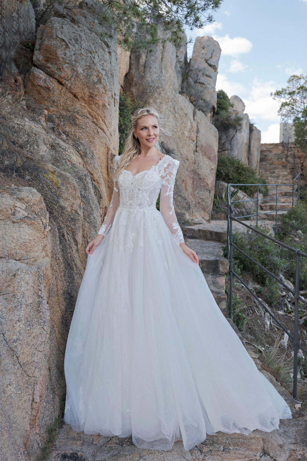 Amera Vera 2024 Brautkleid B2414 (4) Juno das Hochzeitshaus Meinersen bei Braunschweig Wolfsburg