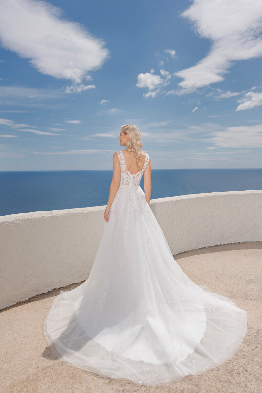 Amera Vera 2024 Brautkleid B2420 (2) Juno das Hochzeitshaus Meinersen bei Braunschweig Wolfsburg