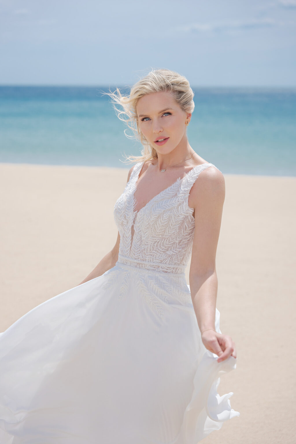 Amera Vera Light 2024 Standesamtkleid AL114 (2) Juno das Hochzeitshaus Meinersen bei Braunschweig Wolfsburg