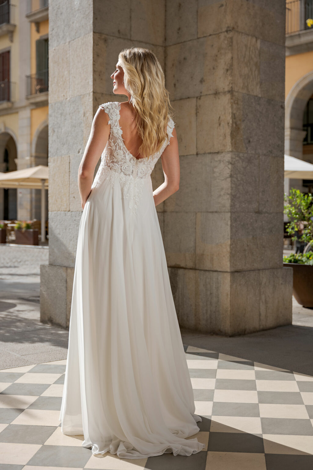 Mami Love 2024 Umstandsmode Umstandskleid BS509 (4) Juno das Hochzeitshaus Meinersen bei Braunschweig Wolfsburg