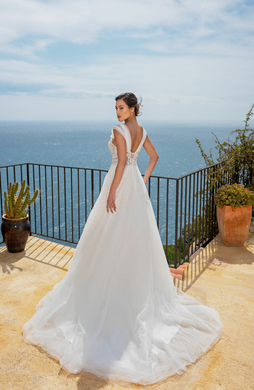 Miss Beautiful Bride 2024 ivory Brautkleid mgb132 (4) Juno das Hochzeitshaus Meinersen bei Braunschweig Wolfsburg