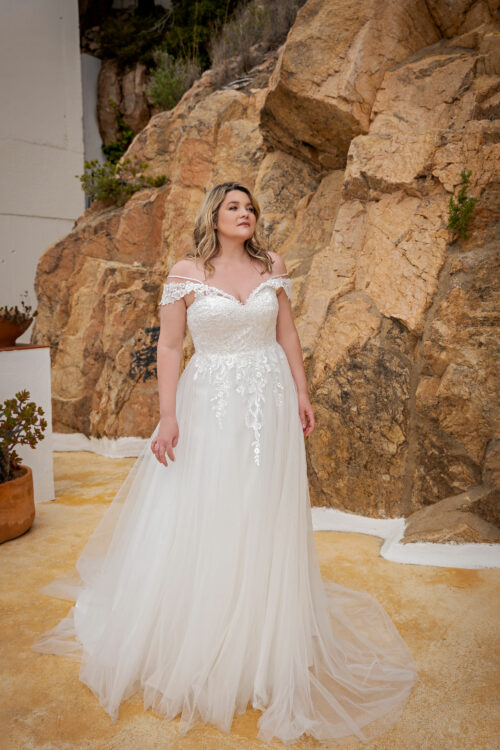 Molly Monroe 2024 Plus Size Brautkleid in grosse grössen LB221 (1) Juno das Hochzeitshaus Meinersen bei Braunschweig Wolfsburg