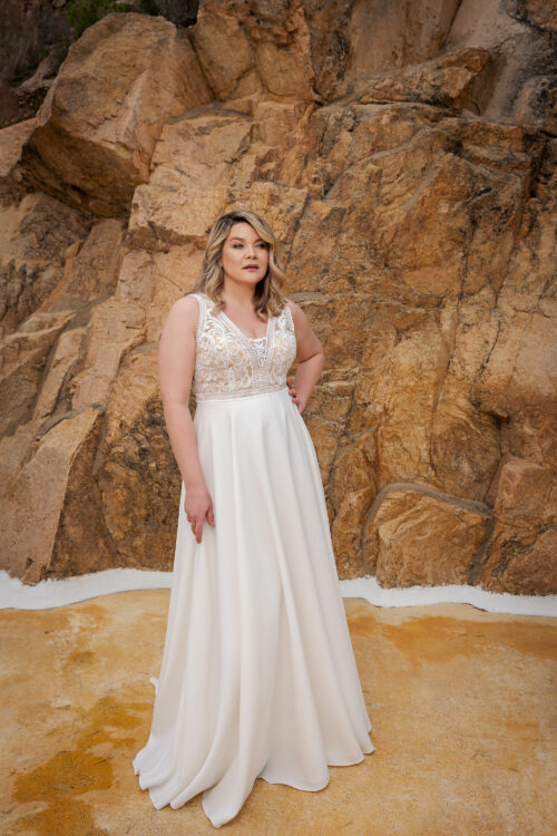 Molly Monroe 2024 Plus Size Brautkleid in grosse grössen LB232 (1) Juno das Hochzeitshaus Meinersen bei Braunschweig Wolfsburg