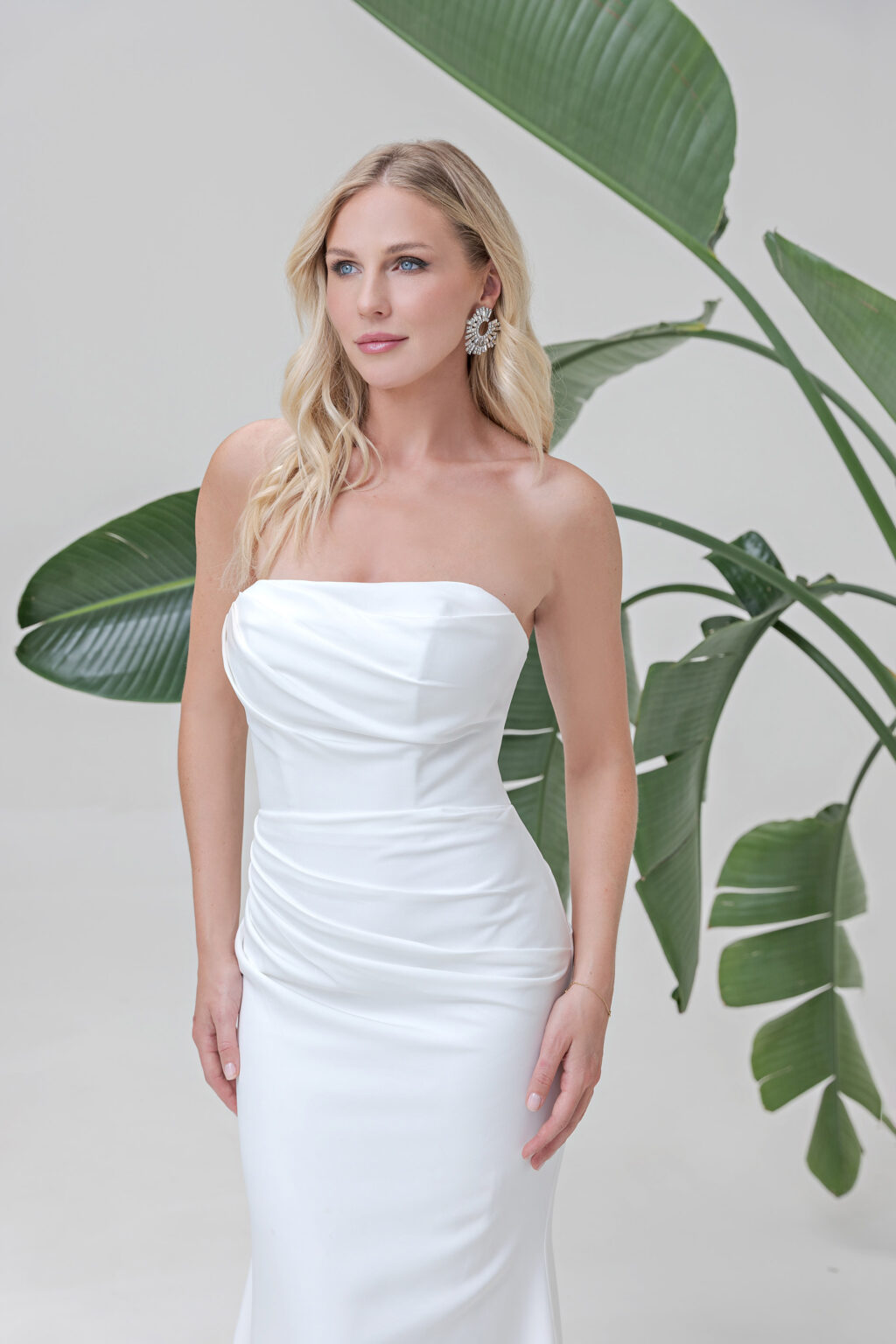 Amera Vera Light Kollektion 2025 Standesamtkleid ivory AL124 (2) Juno das Hochzeitshaus Brautmode Meinersen Wolfsburg Gifhorn