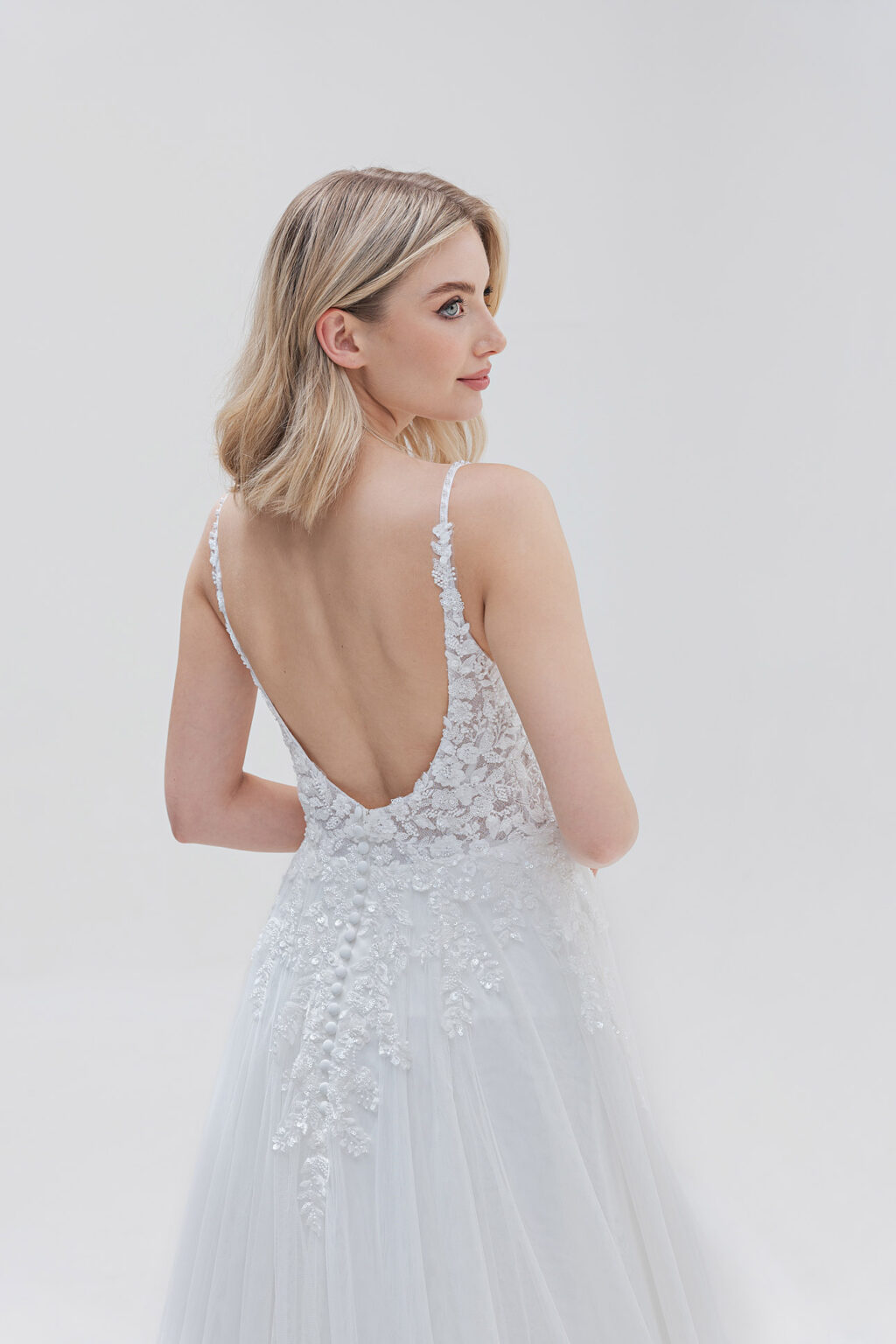 AnnAngelex Kollektion 2025 Standesamtkleid ivory B2552 (4) Juno das Hochzeitshaus Brautmode Meinersen Wolfsburg Gifhorn