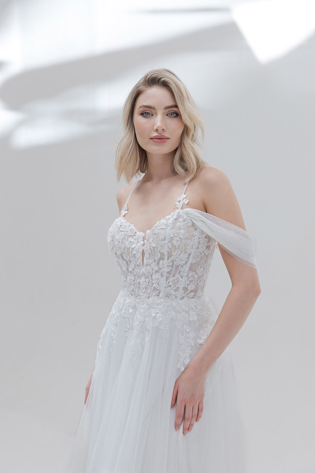 AnnAngelex Kollektion 2025 Standesamtkleid ivory B2556 (2) Juno das Hochzeitshaus Brautmode Meinersen Wolfsburg Gifhorn