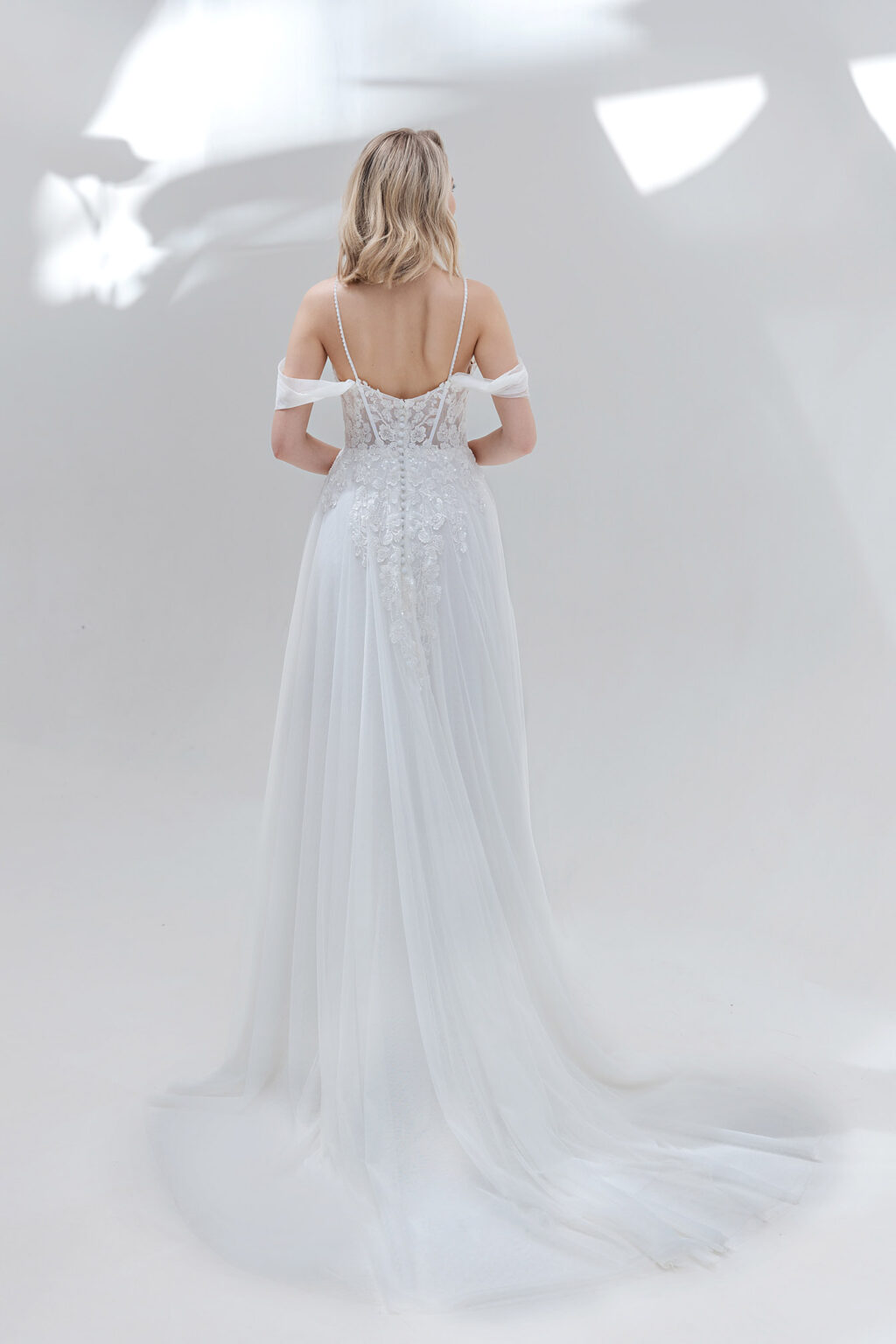 AnnAngelex Kollektion 2025 Standesamtkleid ivory B2556 (3) Juno das Hochzeitshaus Brautmode Meinersen Wolfsburg Gifhorn
