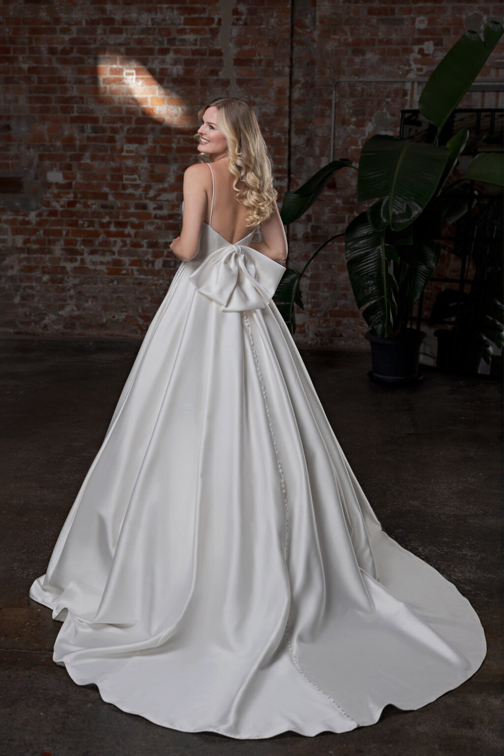 Duett 2025 ivory Hochzeitskleid DT374 3 Juno das Hochzeitshaus Hochzeitsmode Meinersen Wolfsburg Gifhor