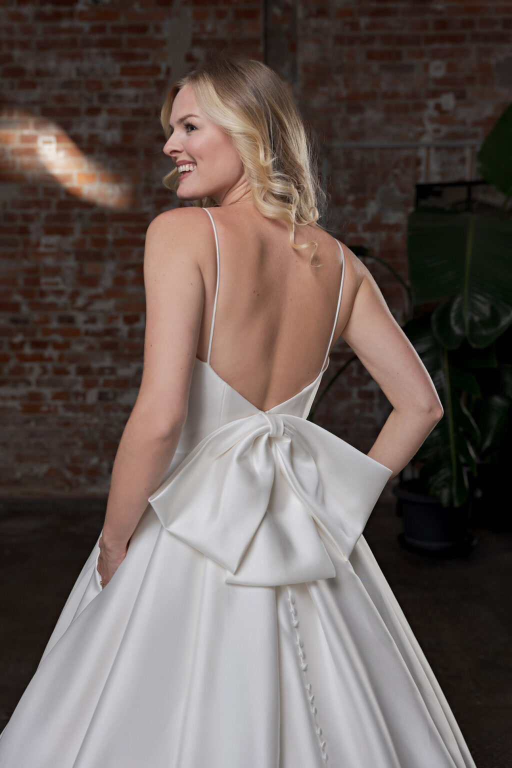 Duett 2025 ivory Hochzeitskleid DT374 4 Juno das Hochzeitshaus Hochzeitsmode Meinersen Wolfsburg Gifhor