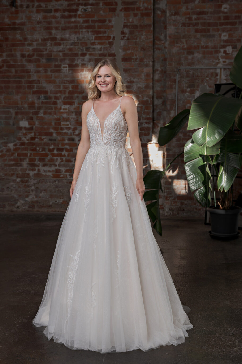 Duett 2025 ivory Hochzeitskleid DT375 1 Juno das Hochzeitshaus Hochzeitsmode Meinersen Wolfsburg Gifhor