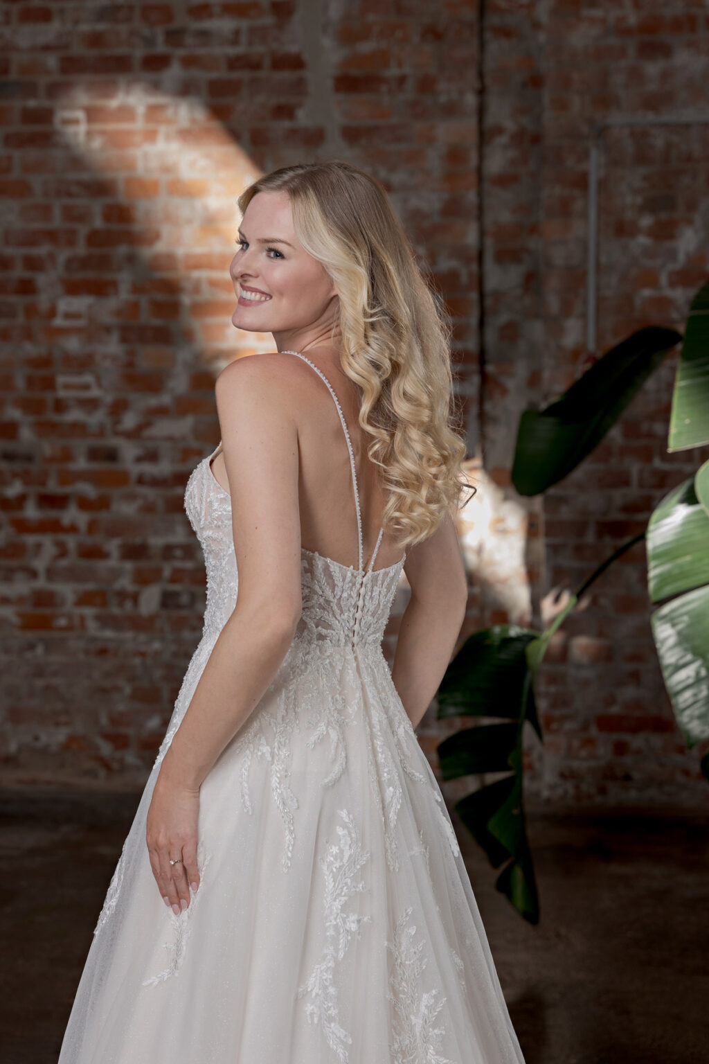 Duett 2025 ivory Hochzeitskleid DT375 4 Juno das Hochzeitshaus Hochzeitsmode Meinersen Wolfsburg Gifhor