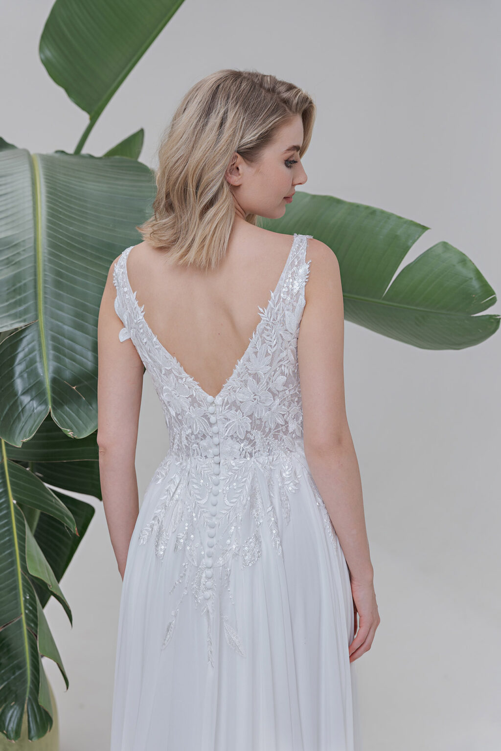 Fevronia Kollektion 2025 Standesamtkleid ivory AM126 (4) Juno das Hochzeitshaus Brautmode Meinersen Wolfsburg Gifhorn