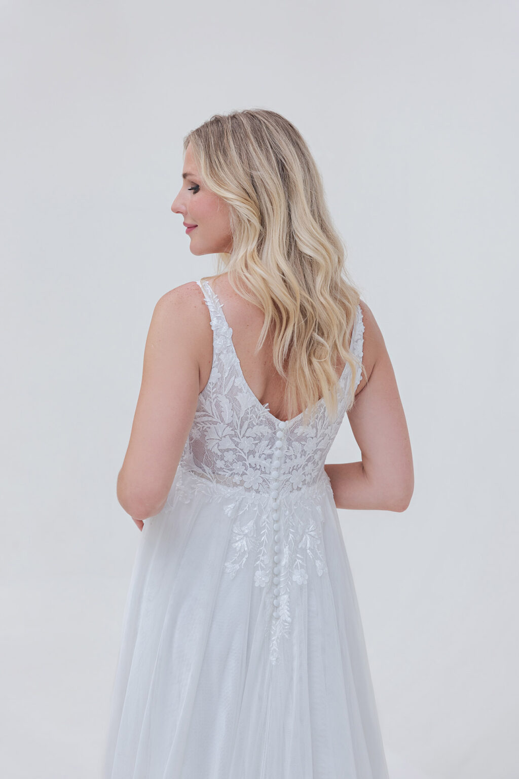 Mami Love Kollektion 2025 Umstandskleid Brautkleid BS516 (4) Juno das Hochzeitshaus Brautmode Meinersen Wolfsburg Gifhorn