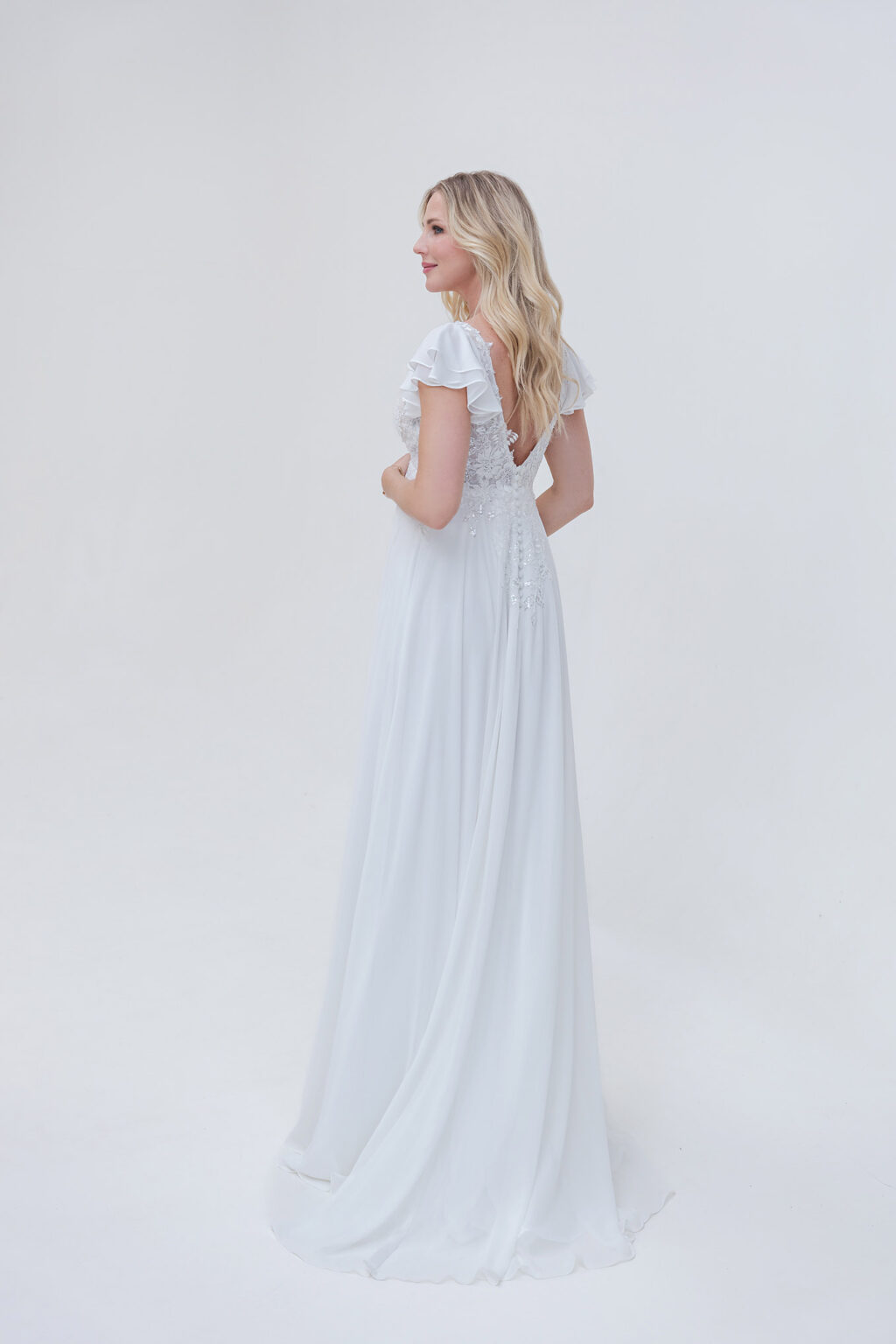 Mami Love Kollektion 2025 Umstandskleid Brautkleid BS517 (3) Juno das Hochzeitshaus Brautmode Meinersen Wolfsburg Gifhorn