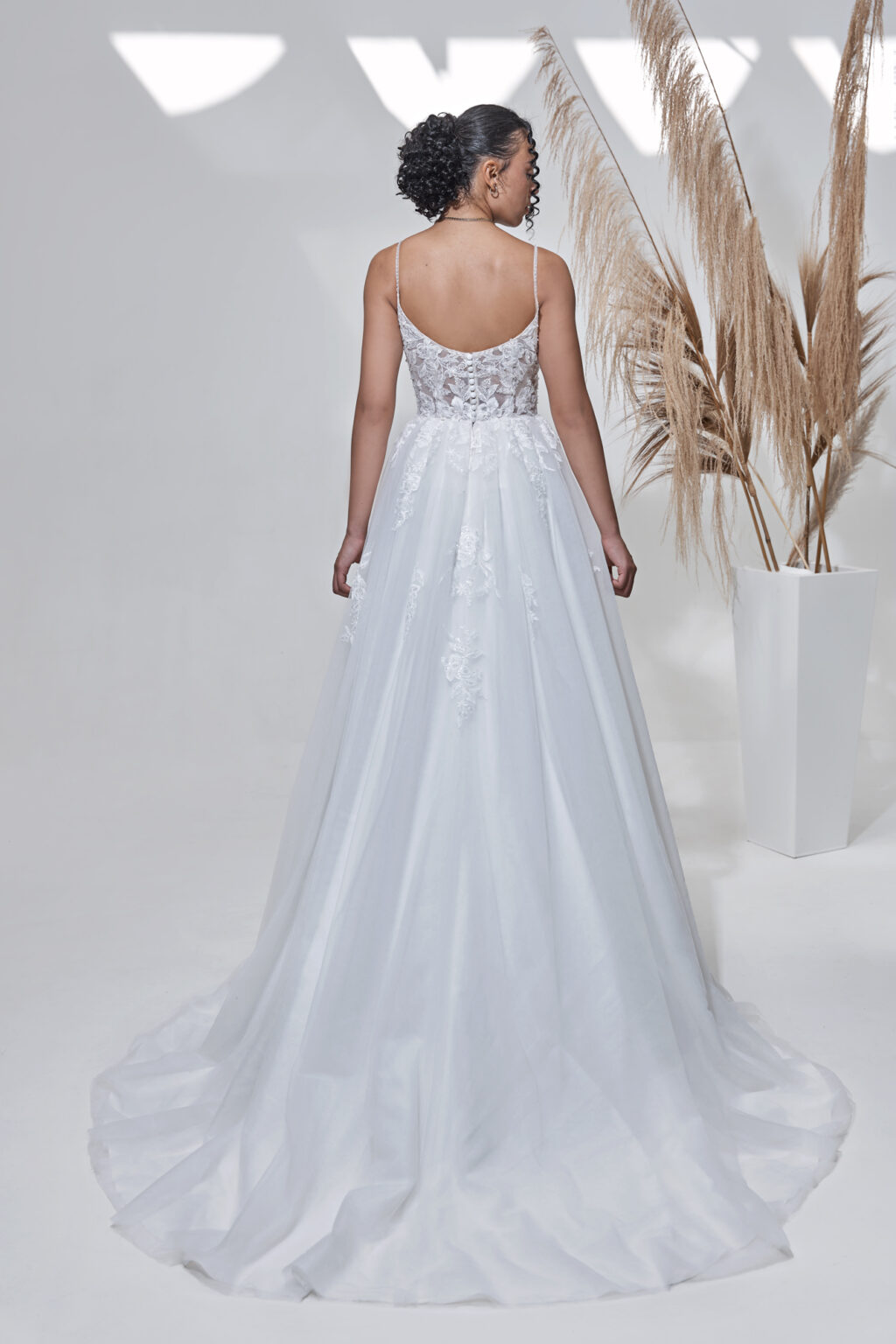 Lignesse by Lohrengel Kollektion 2025 Standesamtkleid LB262 3 ivory Juno das Hochzeitshaus Meinersen bei Braunschweig Wolfsburg