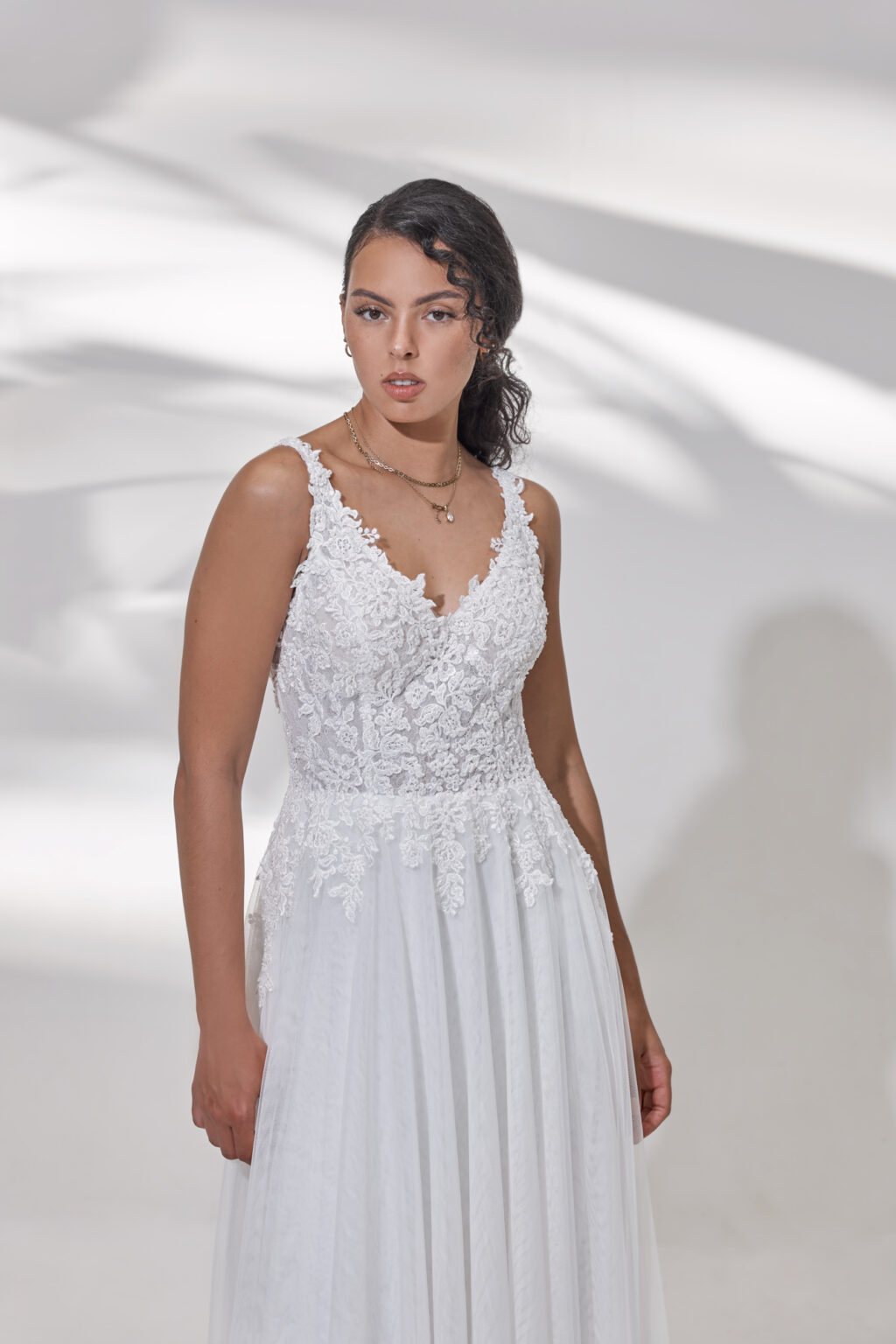 Lohrengel Light Kollektion 2025 Standesamtkleid LB327 2 Juno das Hochzeitshaus Hochzeitsmode Meinersen Wolfsburg Gifhorn