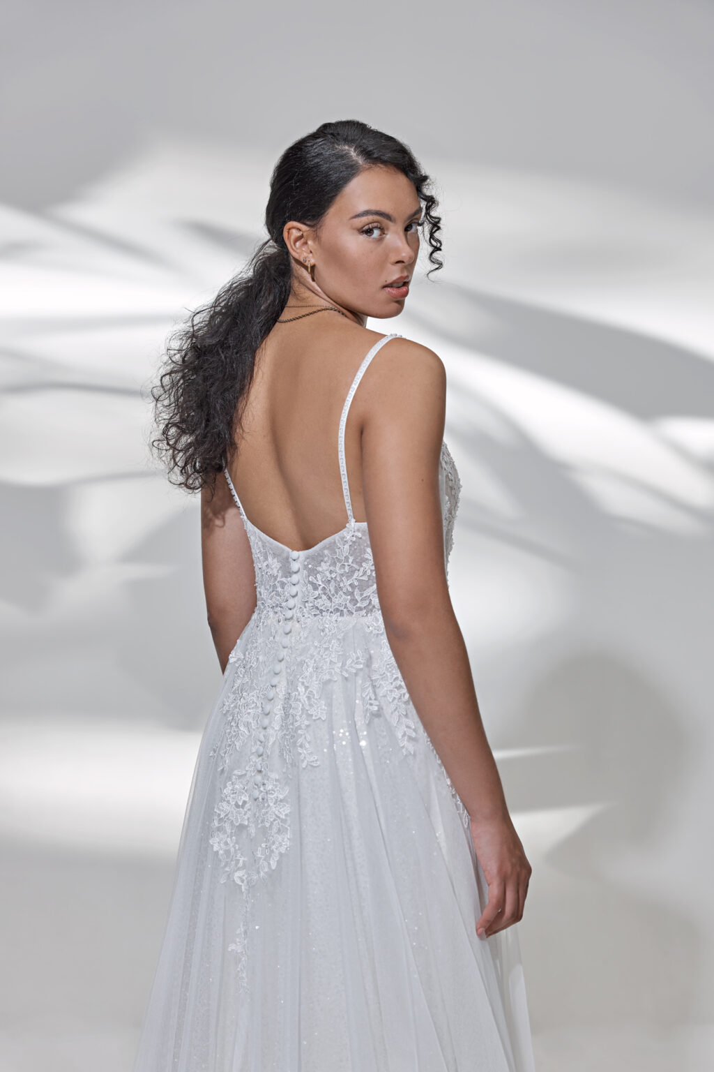 Lohrengel Light Kollektion 2025 Standesamtkleid LB328 4 Juno das Hochzeitshaus Hochzeitsmode Meinersen Wolfsburg Gifhorn