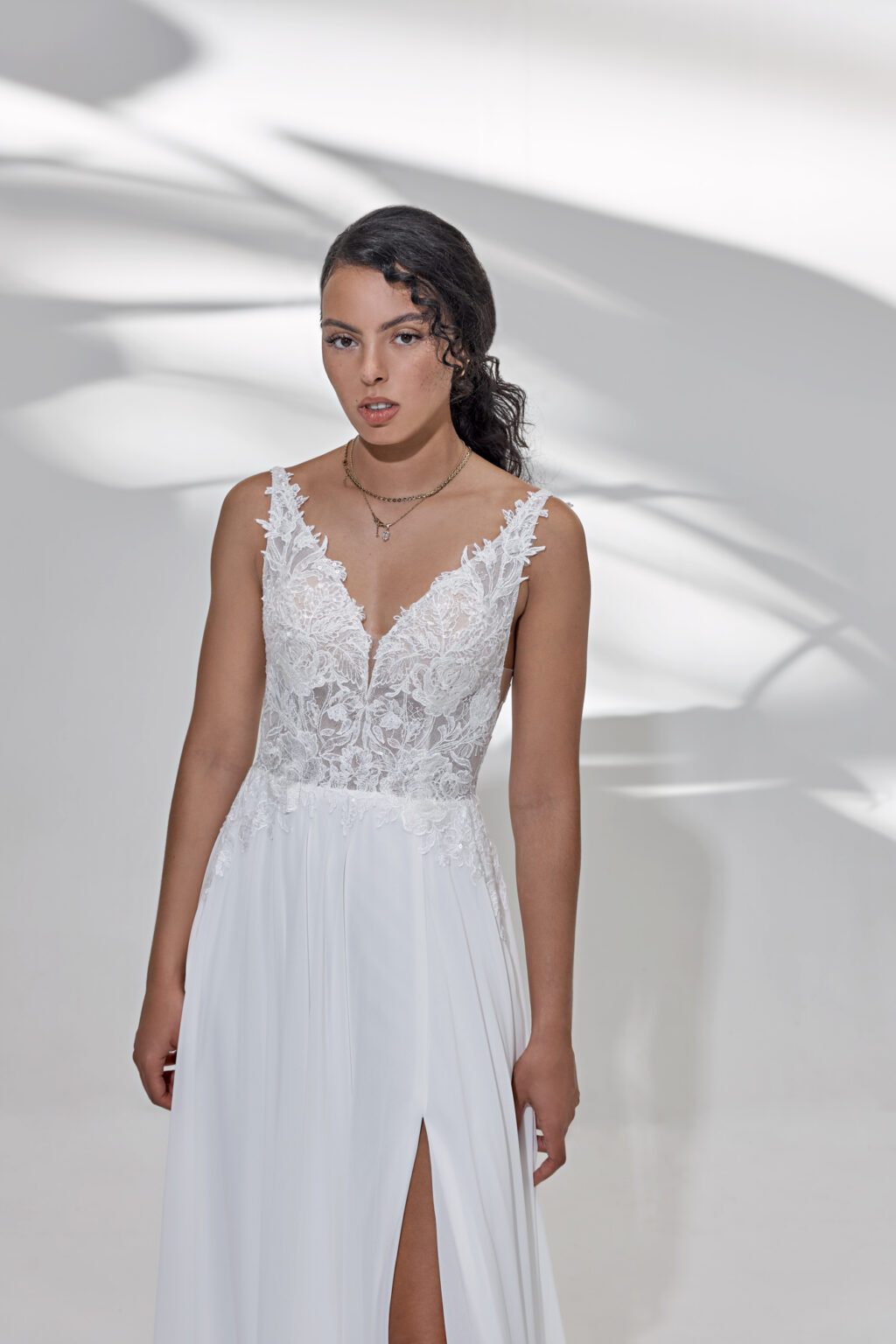 Lohrengel Light Kollektion 2025 Standesamtkleid LB331 2 Juno das Hochzeitshaus Hochzeitsmode Meinersen Wolfsburg Gifhorn