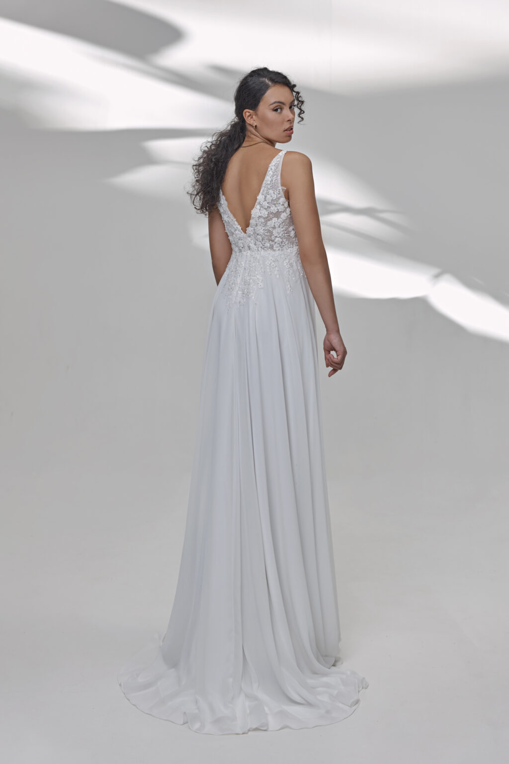 Lohrengel Light Kollektion 2025 Standesamtkleid LBS05 3 Juno das Hochzeitshaus Hochzeitsmode Meinersen Wolfsburg Gifhorn
