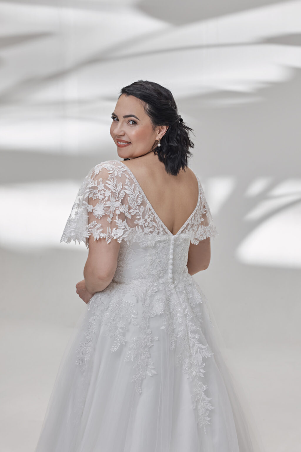 Molly Monroe by Lohrengel Kollektion 2025 Curvy Brautkleid LB500 4 Plus Size Brautkleid Juno das Hochzeitshaus Meinersen bei Braunschweig Wolfsburg
