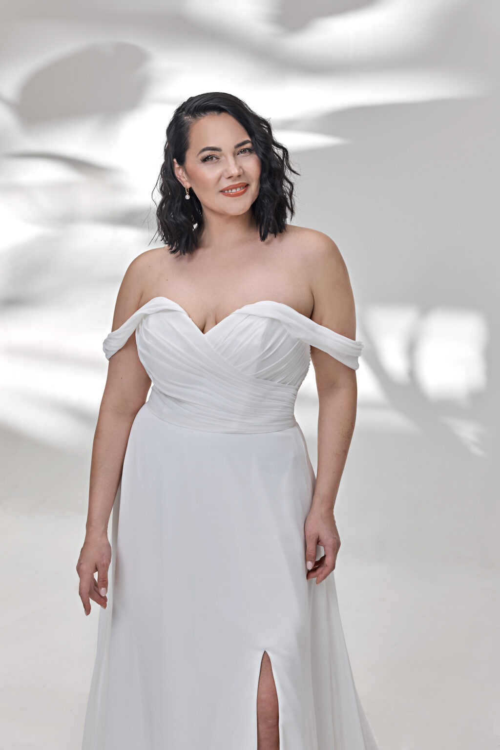 Molly Monroe by Lohrengel Kollektion 2025 Curvy Brautkleid LB501 2 Plus Size Brautkleid Juno das Hochzeitshaus Meinersen bei Braunschweig Wolfsburg