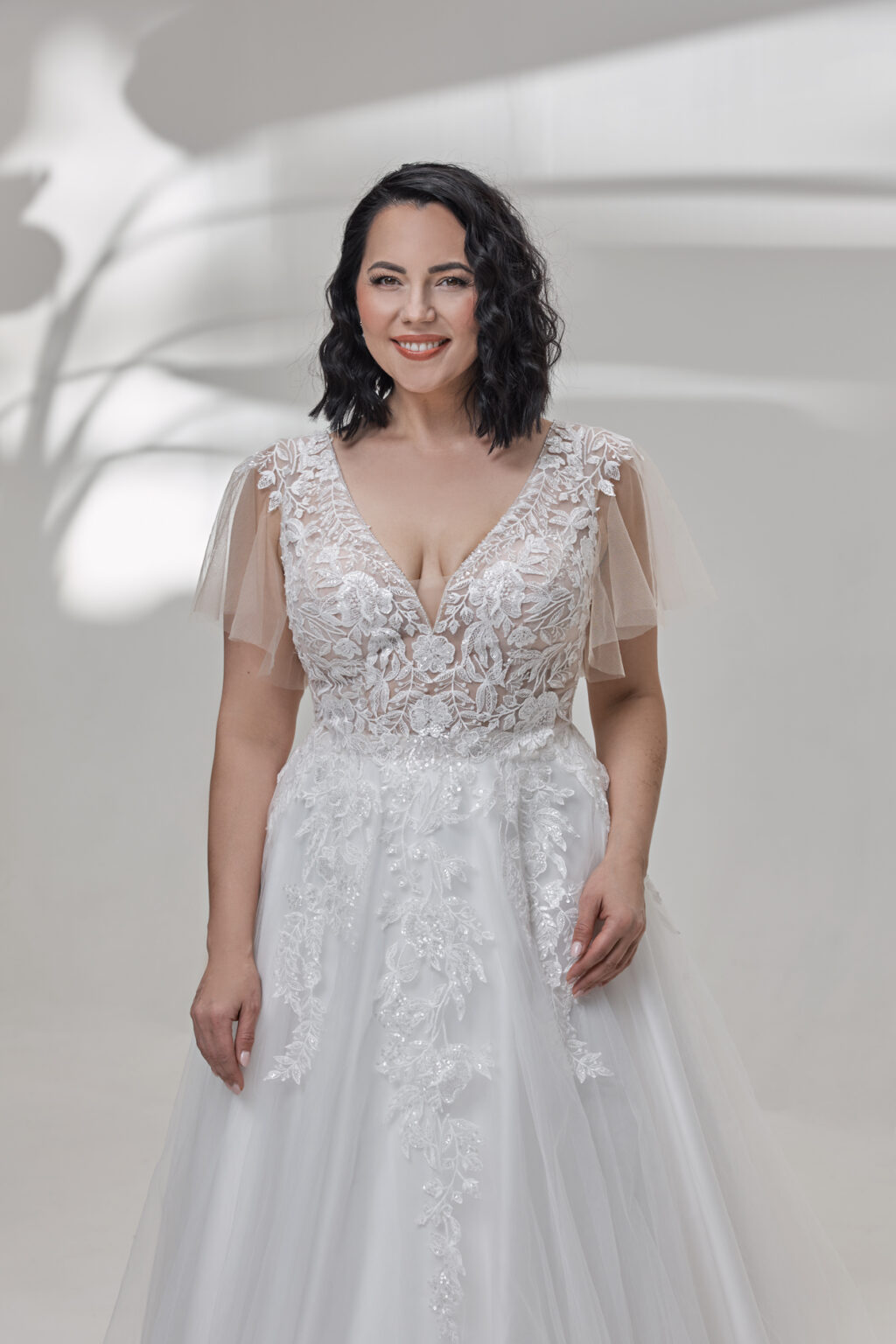 Molly Monroe by Lohrengel Kollektion 2025 Curvy Brautkleid LB504 2 Plus Size Brautkleid Juno das Hochzeitshaus Meinersen bei Braunschweig Wolfsburg