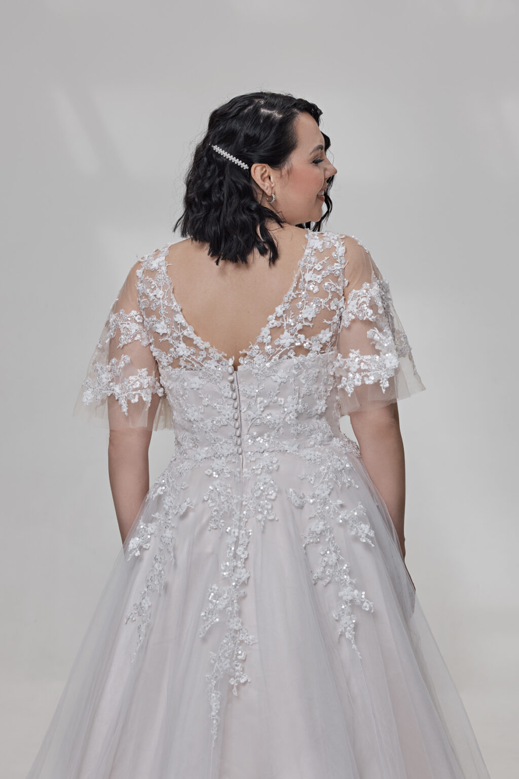 Molly Monroe by Lohrengel Kollektion 2025 Curvy Brautkleid LB509 4 Plus Size Brautkleid Juno das Hochzeitshaus Meinersen bei Braunschweig Wolfsburg