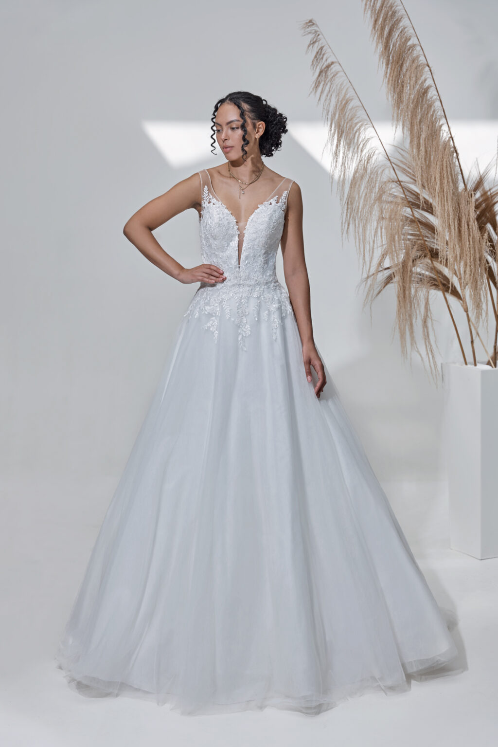 Molly Monroe by Lohrengel Kollektion 2025 Curvy Brautkleid LB522 1 Plus Size Brautkleid Juno das Hochzeitshaus Meinersen bei Braunschweig Wolfsburg