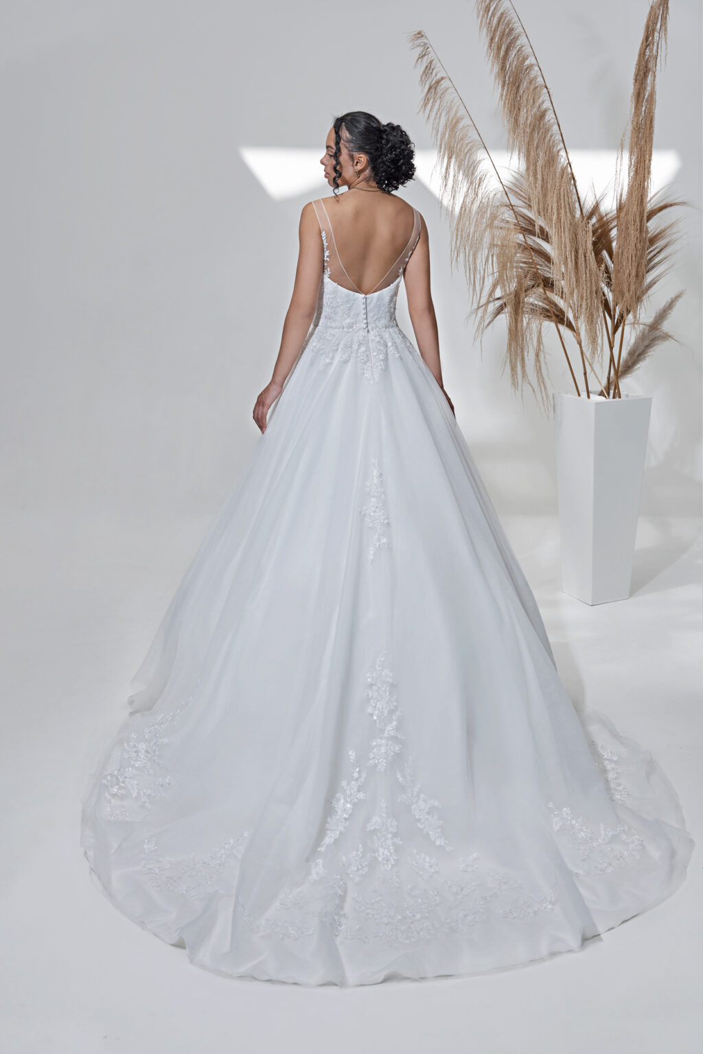 Molly Monroe by Lohrengel Kollektion 2025 Curvy Brautkleid LB522 4 Plus Size Brautkleid Juno das Hochzeitshaus Meinersen bei Braunschweig Wolfsburg
