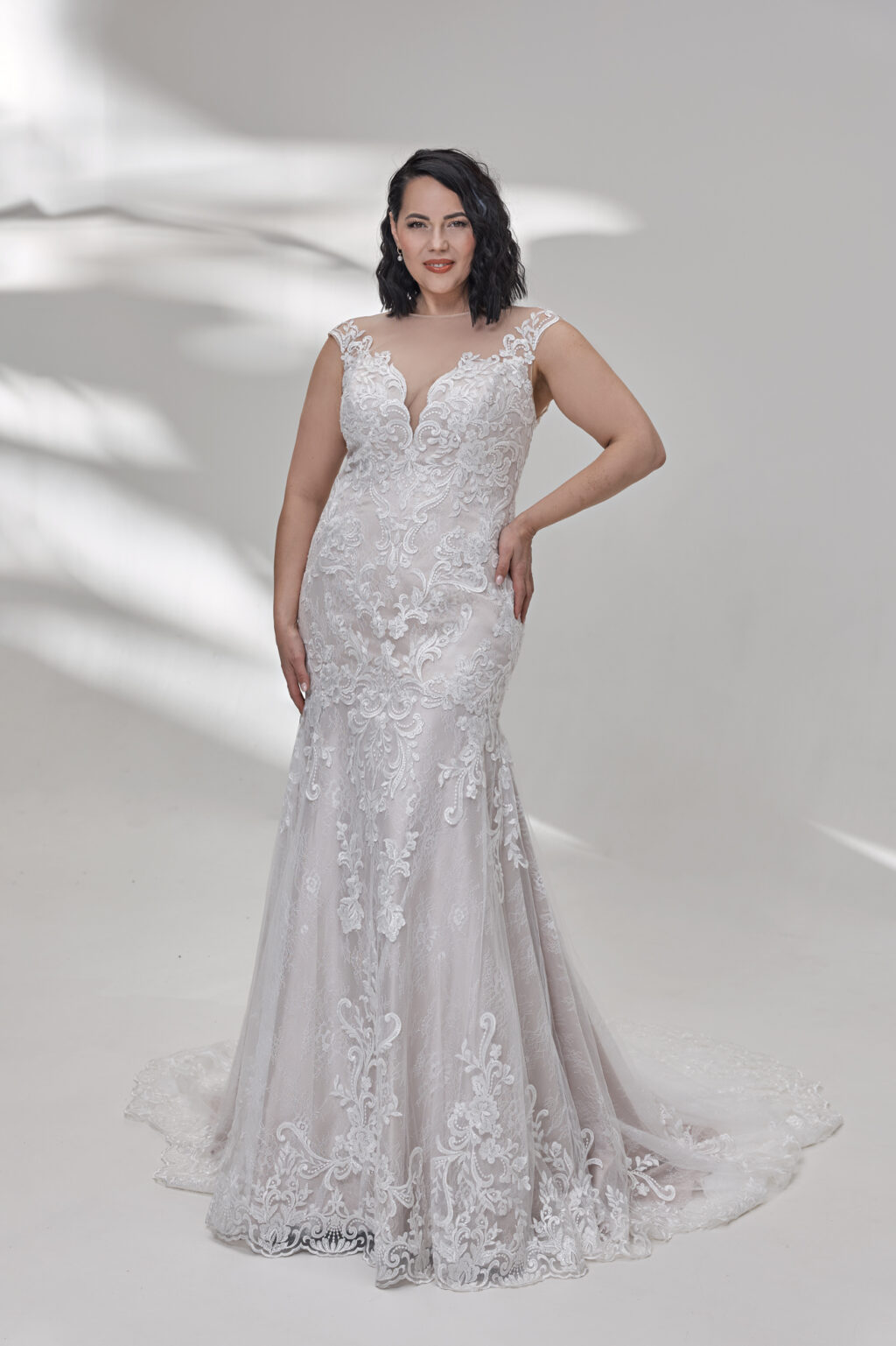 Molly Monroe by Lohrengel Kollektion 2025 Curvy Brautkleid LB524 1 Plus Size Brautkleid Juno das Hochzeitshaus Meinersen bei Braunschweig Wolfsburg