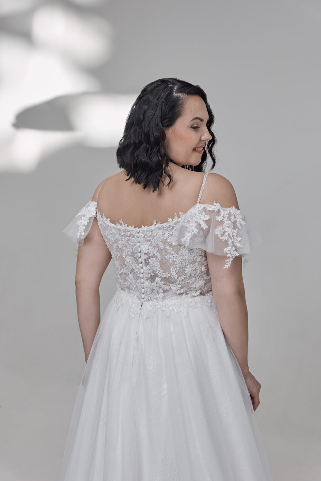 Molly Monroe by Lohrengel Kollektion 2025 Curvy Brautkleid LB526 4 Plus Size Brautkleid Juno das Hochzeitshaus Meinersen bei Braunschweig Wolfsburg
