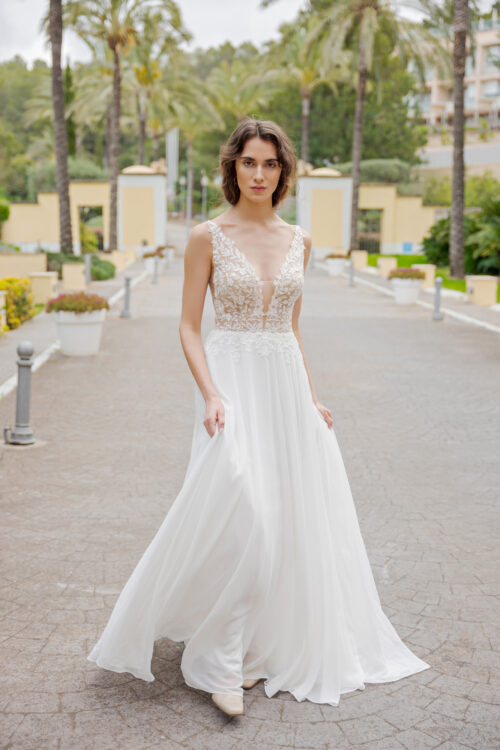 Fevronia Kollektion 2026 ivory Standesamtkleid AM141 (1) Juno das Hochzeitshaus Meinersen Gifhorn