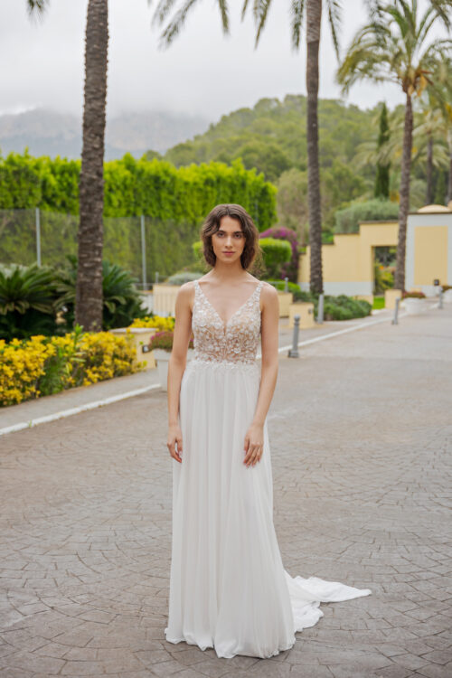 Fevronia Kollektion 2026 ivory Standesamtkleid AM146 (1) Juno das Hochzeitshaus Meinersen Gifhorn