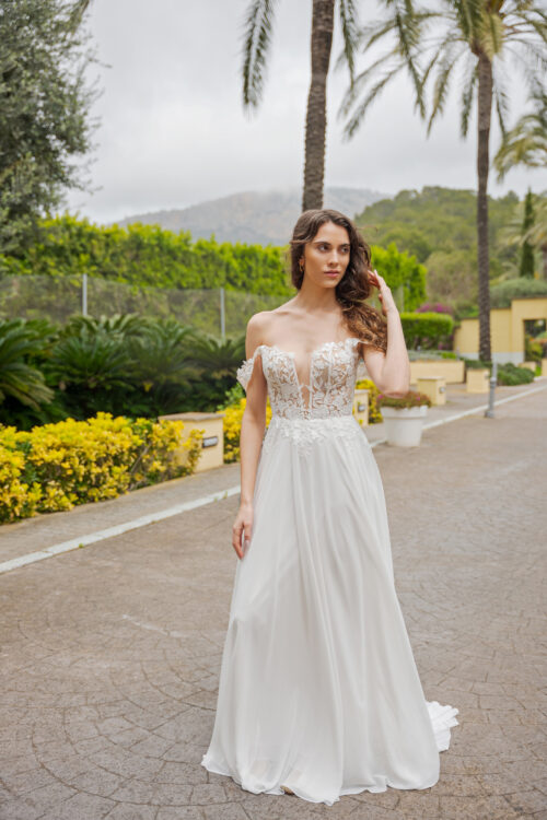 Fevronia Kollektion 2026 ivory Standesamtkleid AM148 (1) Juno das Hochzeitshaus Meinersen Gifhorn