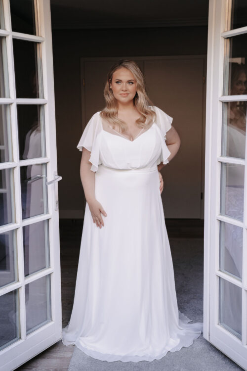 Molly Monroe 2026 ivory Curvy Brautkleid LB318 10 Juno das Hochzeitshaus Meinersen Gifhorn
