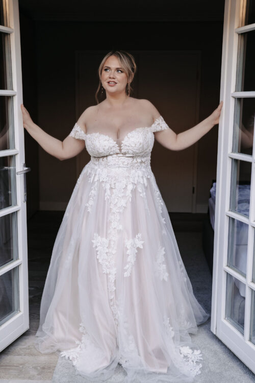 Molly Monroe 2026 ivory Curvy Brautkleid LB507 10 Juno das Hochzeitshaus Meinersen Gifhorn